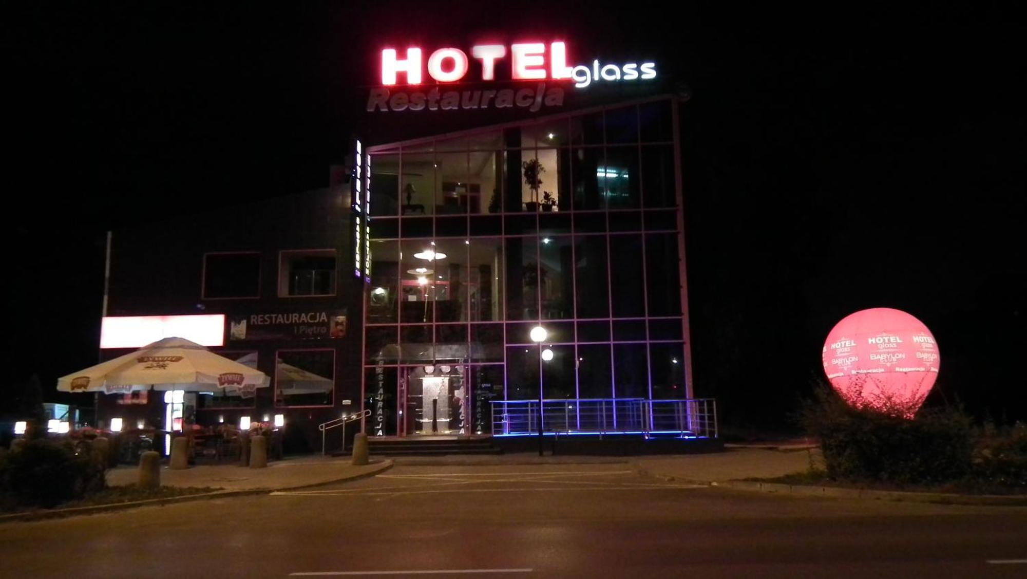 Hotel & Restauracja Glass Radom Kültér fotó